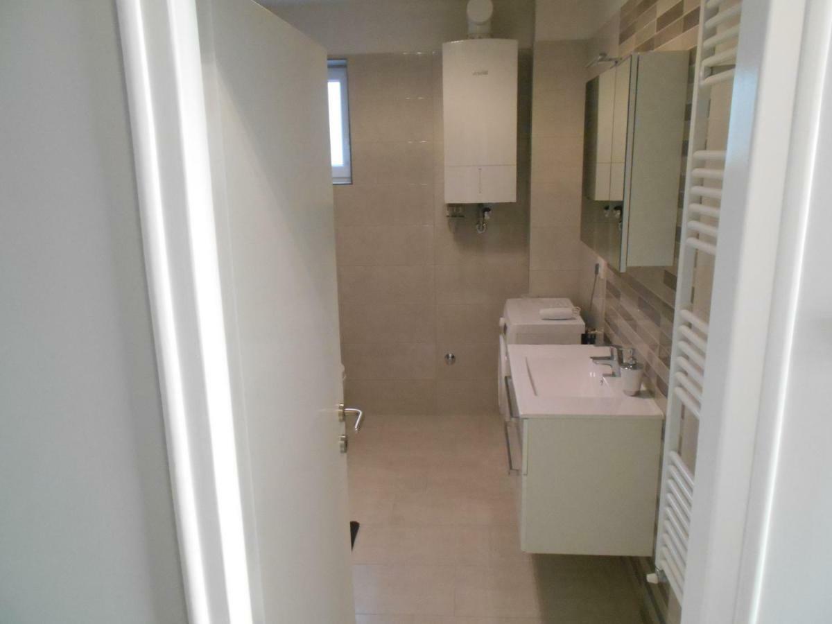 Apartment Laura كوسترينا المظهر الخارجي الصورة