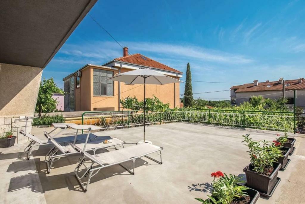 Apartment Laura كوسترينا المظهر الخارجي الصورة